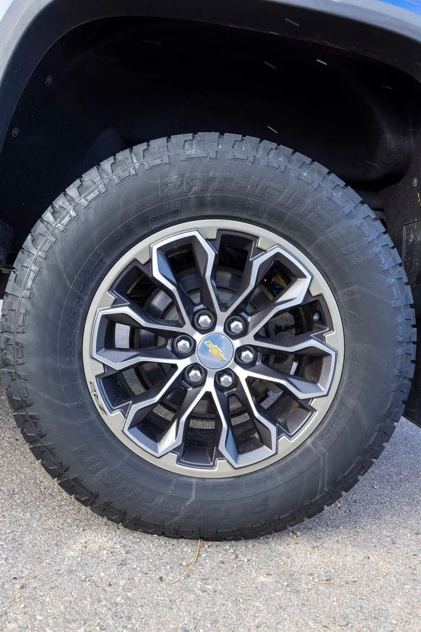 2019 Chevrolet Colorado ZR2, view