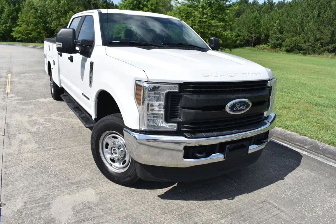 2019 Ford F-350 XL exterior