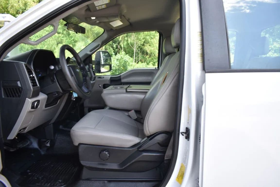2019 Ford F-350 XL, view