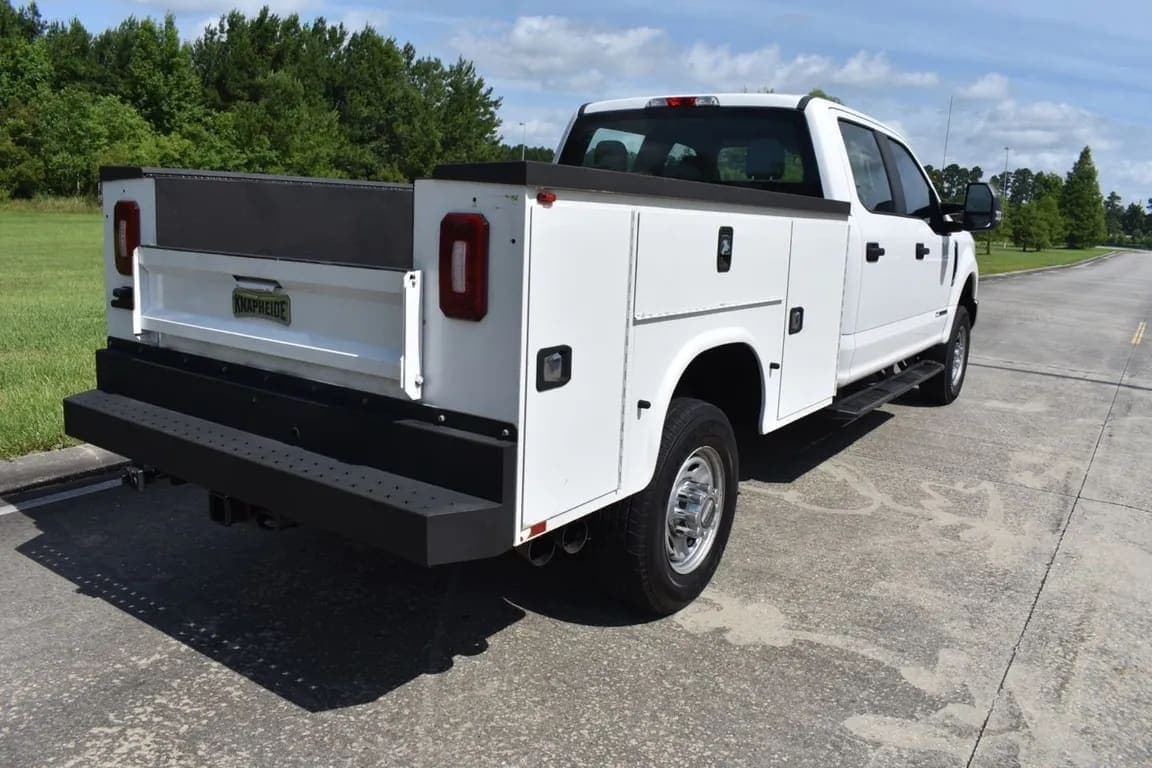 2019 Ford F-350 XL, view