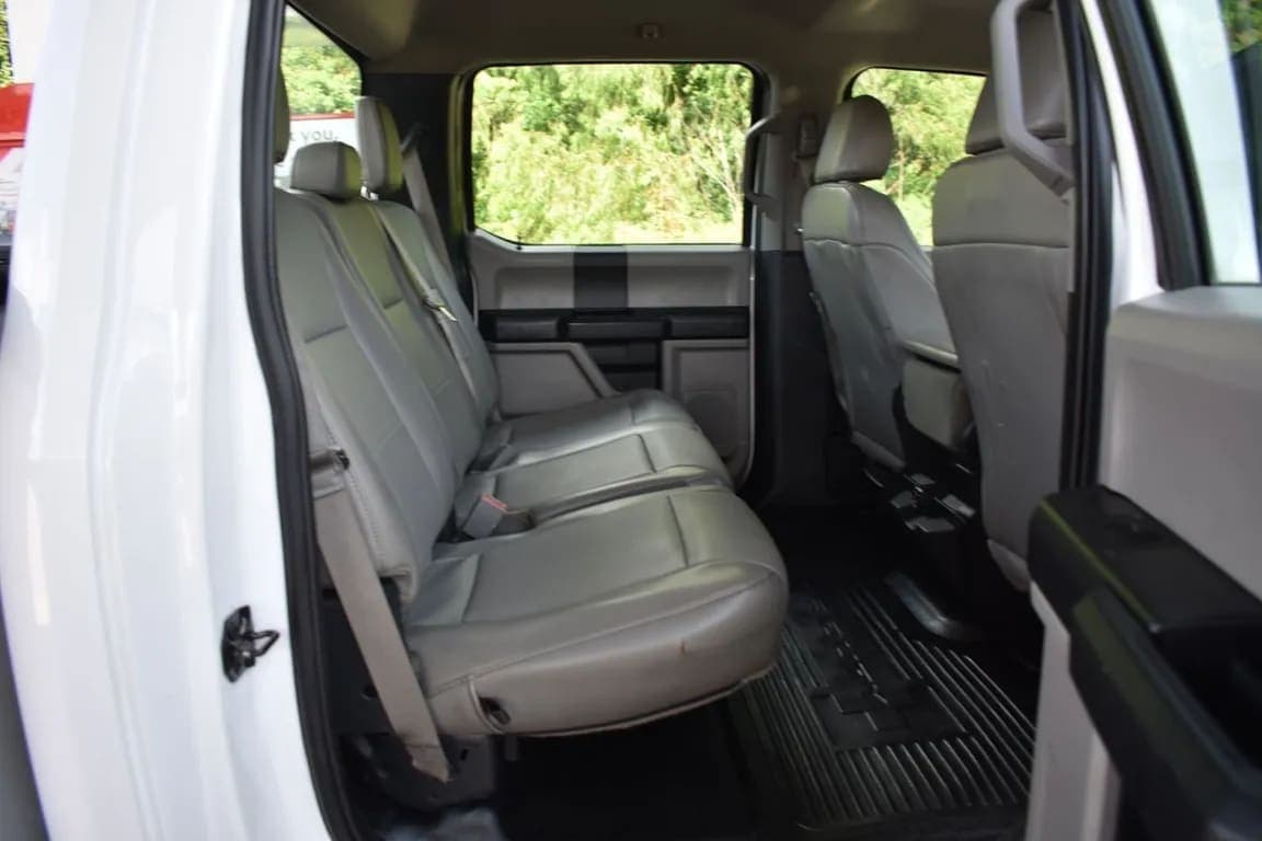 2019 Ford F-350 XL, view