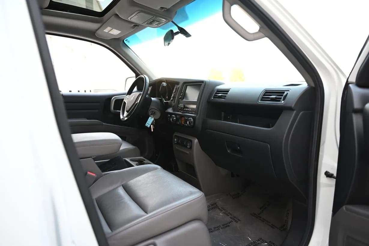 2010 Honda Ridgeline RTL, view