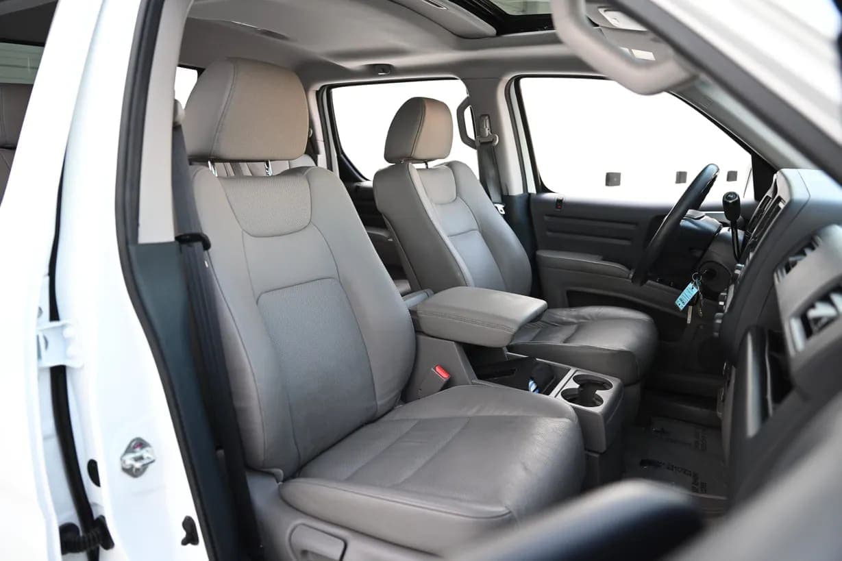 2010 Honda Ridgeline RTL, view