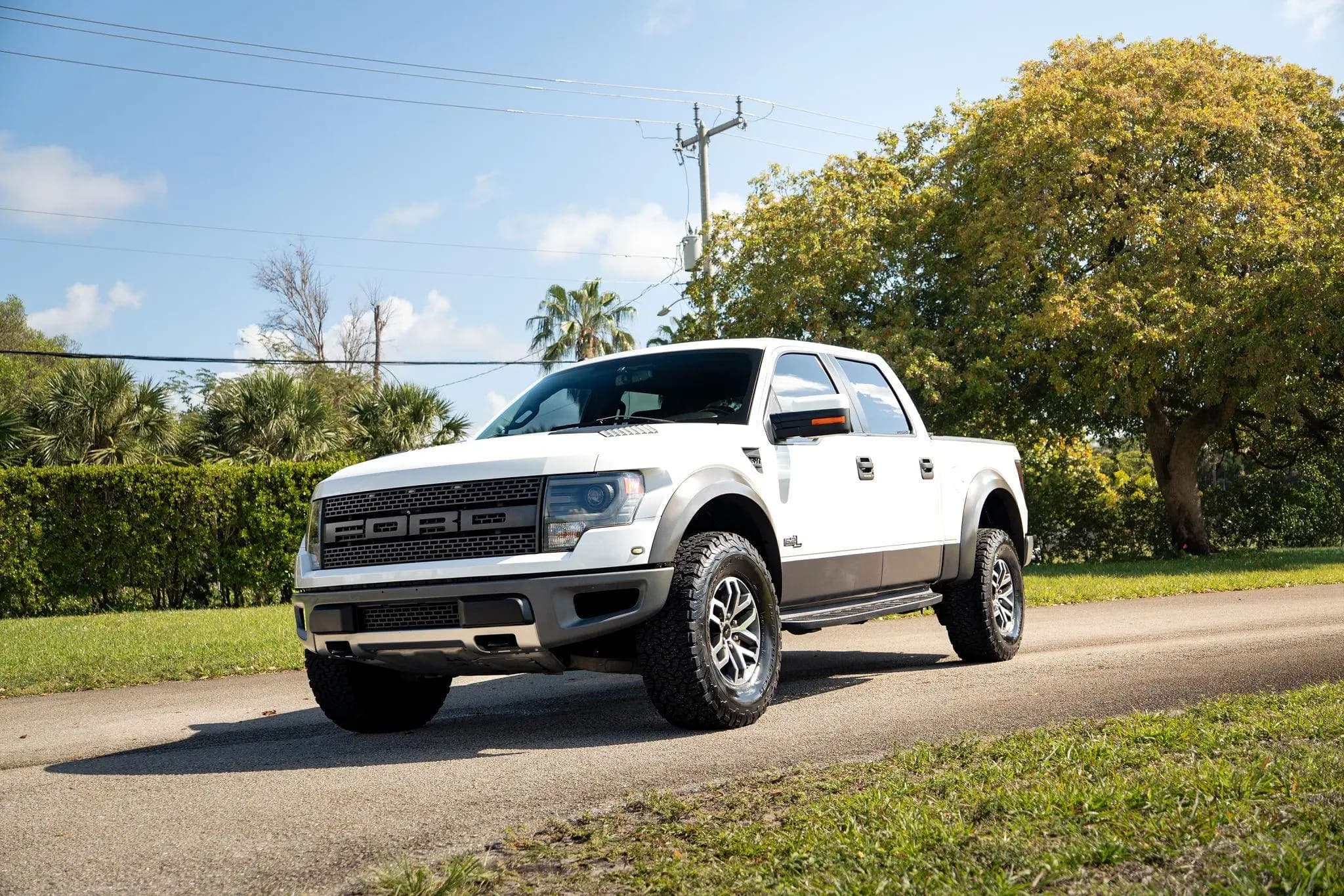 2014 Ford F-150 SVT Raptor SuperCrew, view