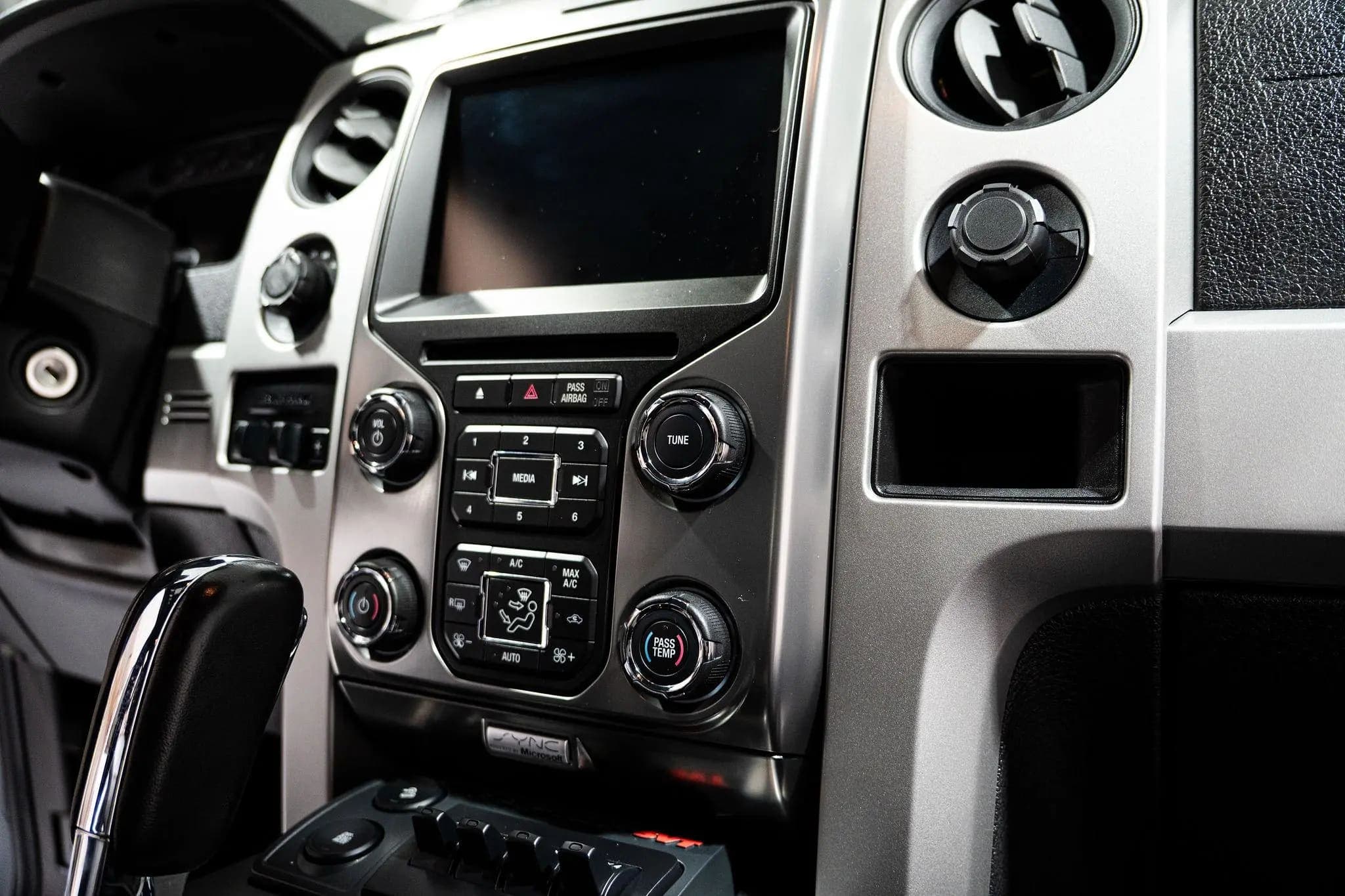 2014 Ford F-150 SVT Raptor SuperCrew, view