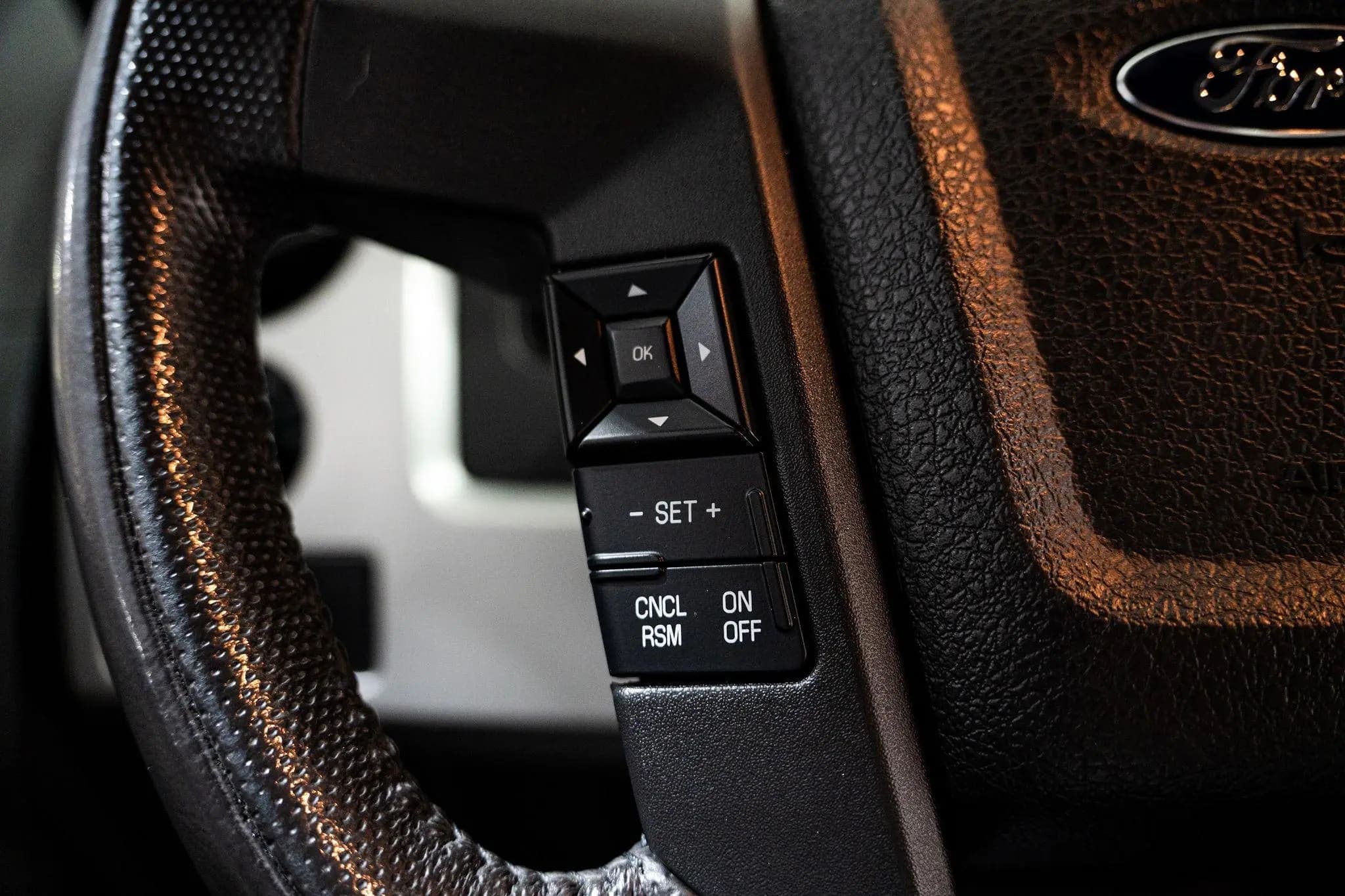 2014 Ford F-150 SVT Raptor SuperCrew, view