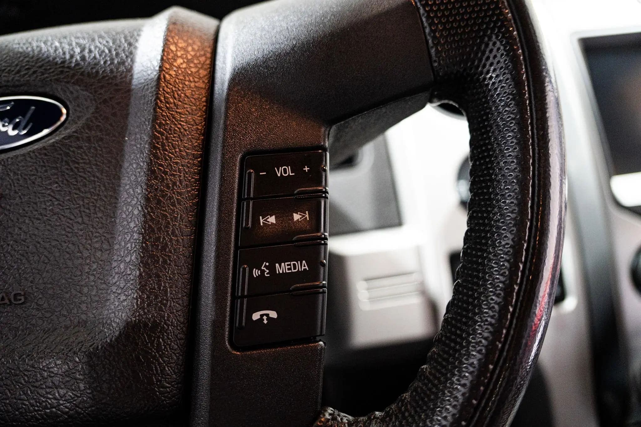 2014 Ford F-150 SVT Raptor SuperCrew, view