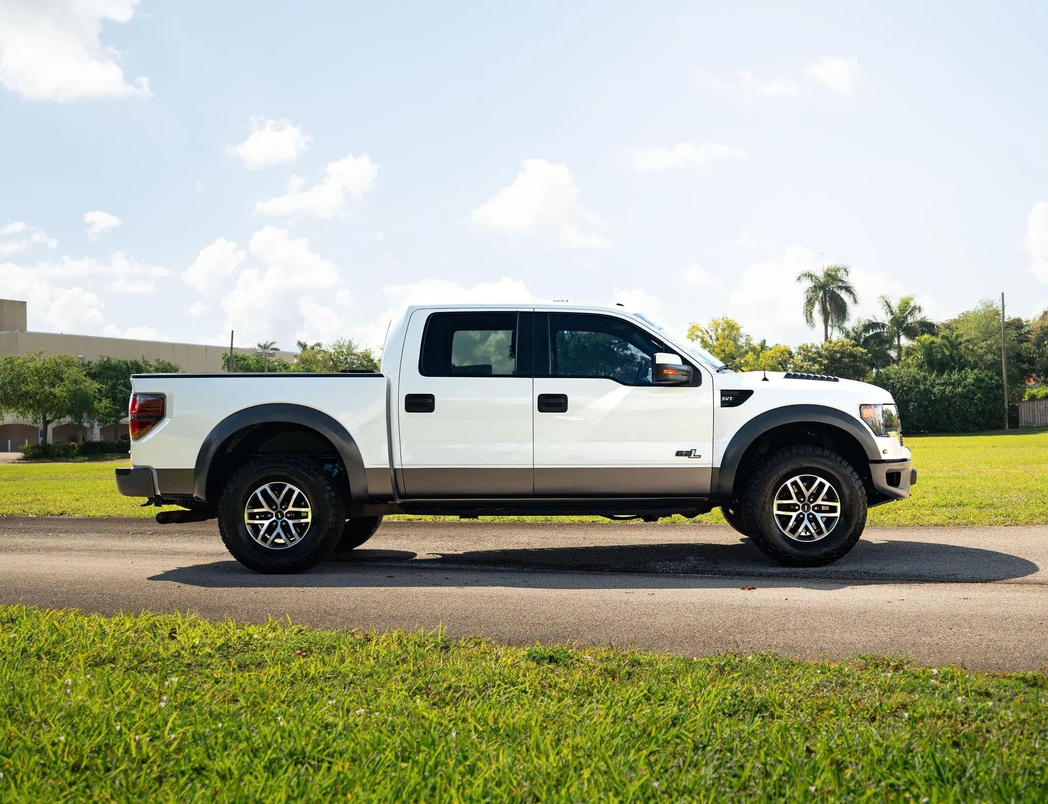 2014 Ford F-150 SVT Raptor SuperCrew, view