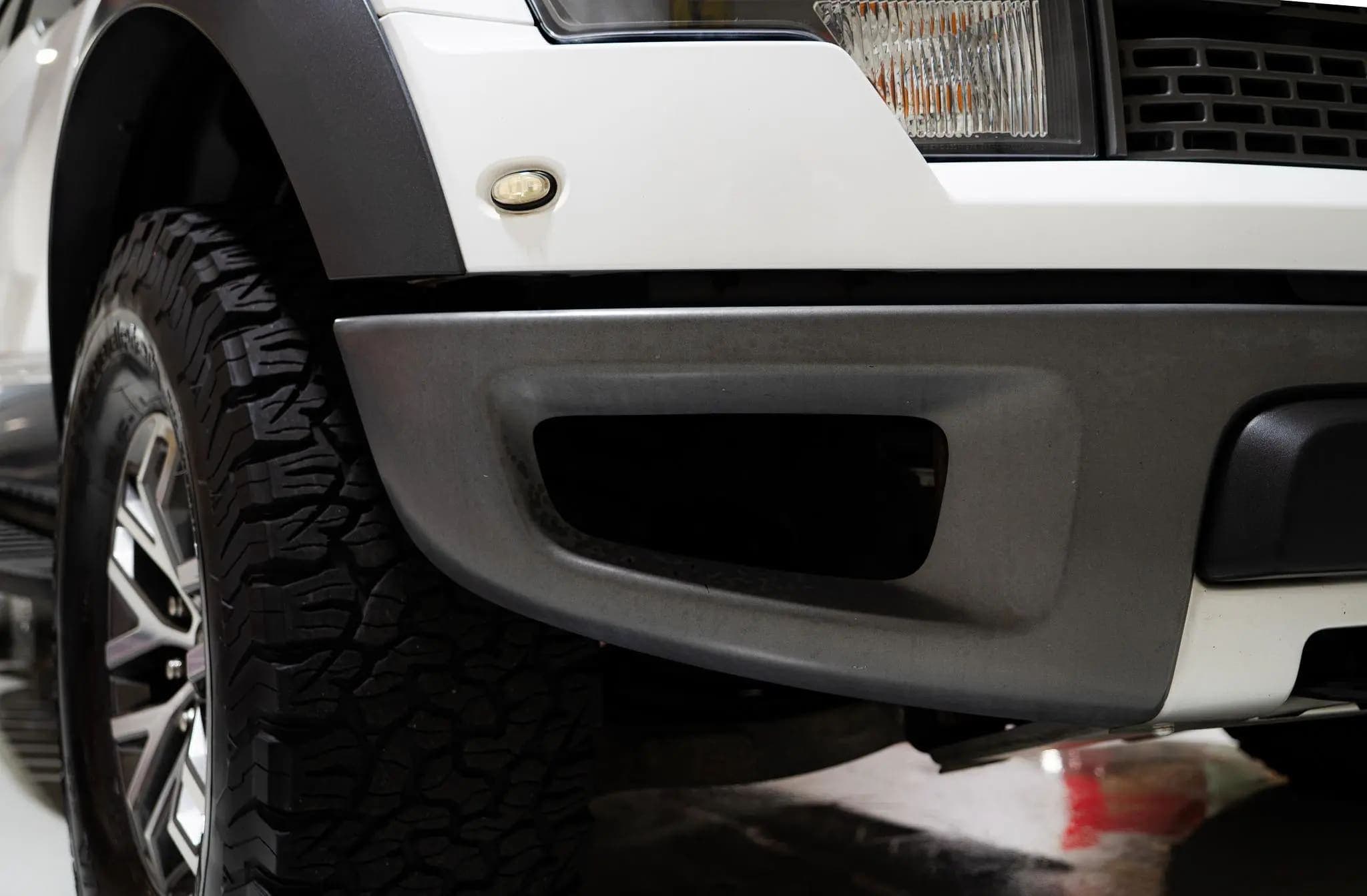 2014 Ford F-150 SVT Raptor SuperCrew, view