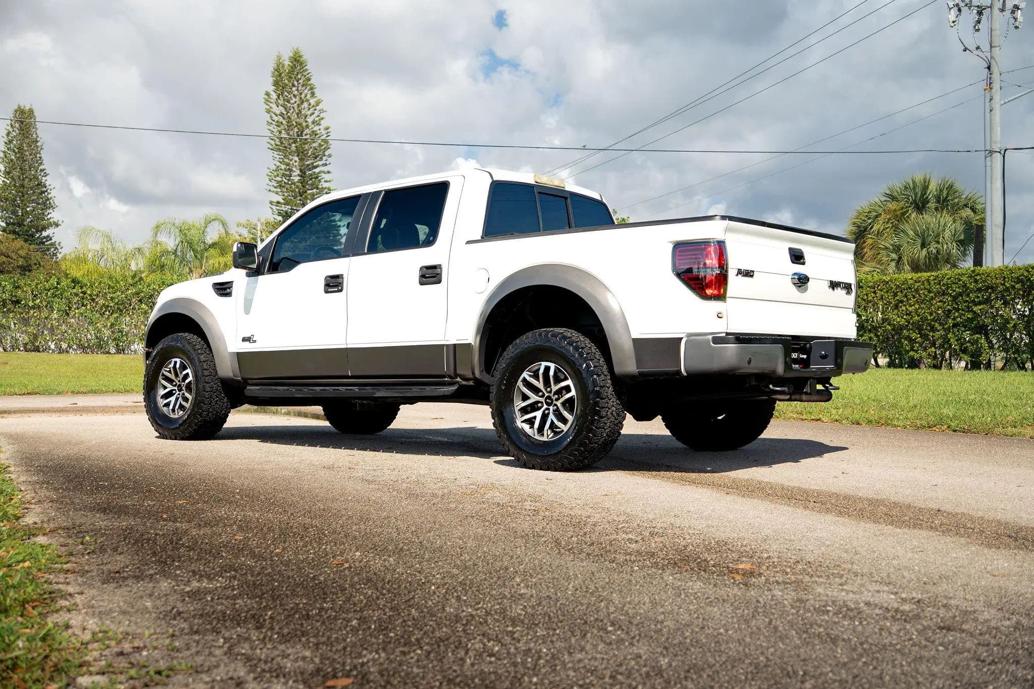 2014 Ford F-150 SVT Raptor SuperCrew, view