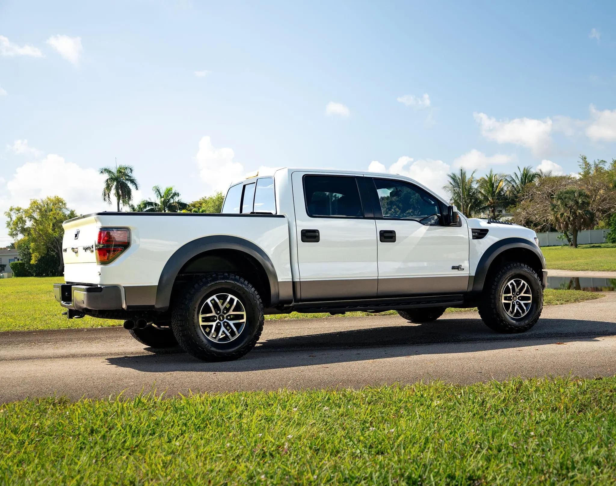 2014 Ford F-150 SVT Raptor SuperCrew, view