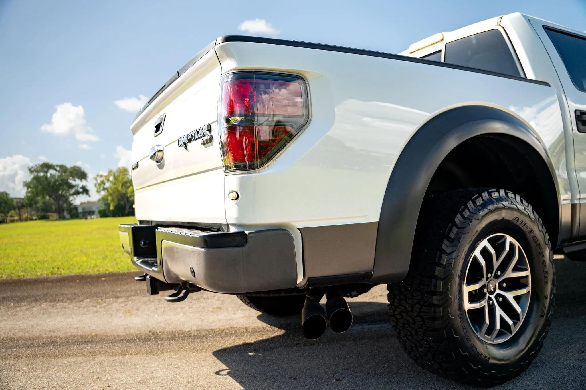 2014 Ford F-150 SVT Raptor SuperCrew, view