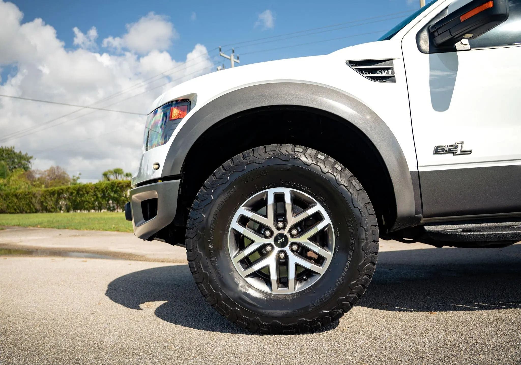 2014 Ford F-150 SVT Raptor SuperCrew, view