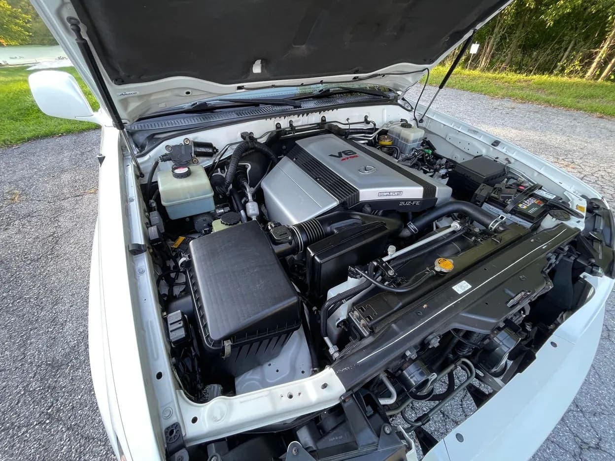 2004 Lexus LX 470, view
