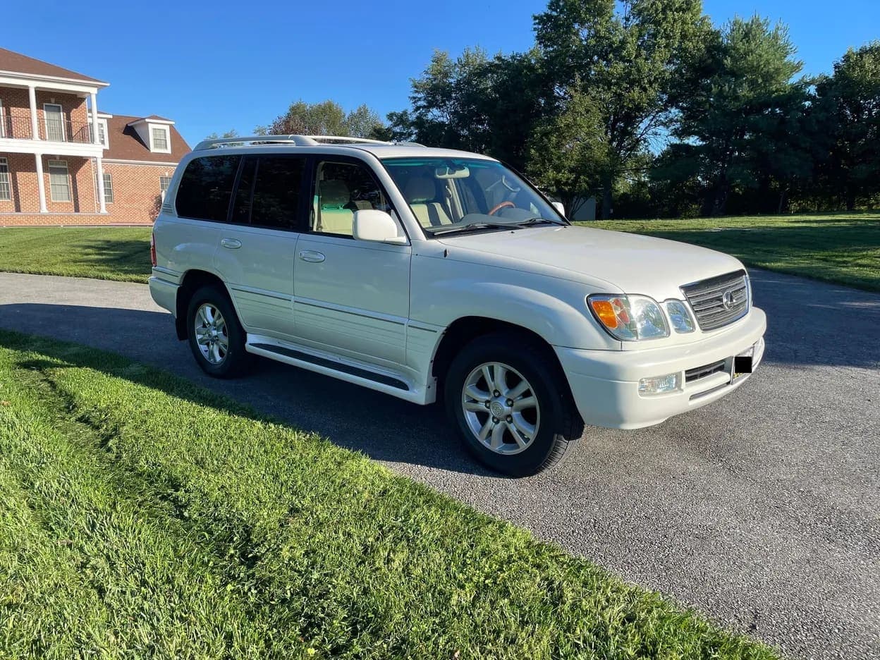 2004 Lexus LX 470, view