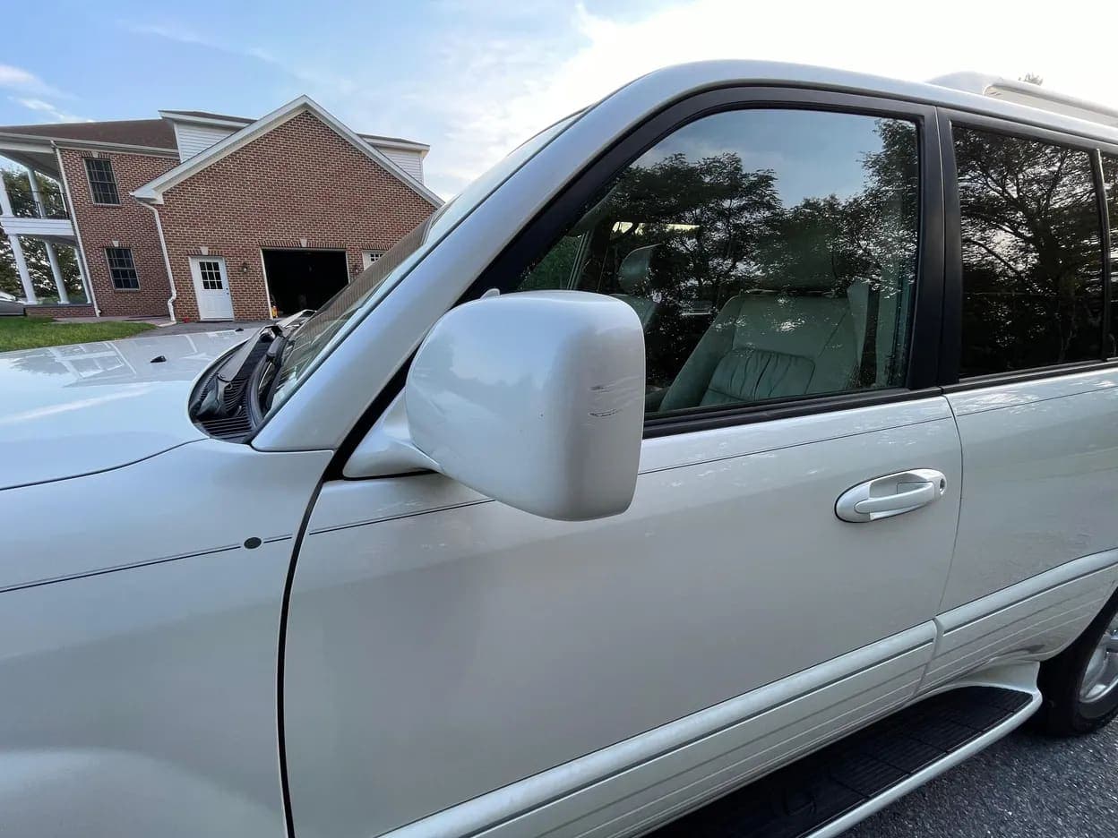 2004 Lexus LX 470, view