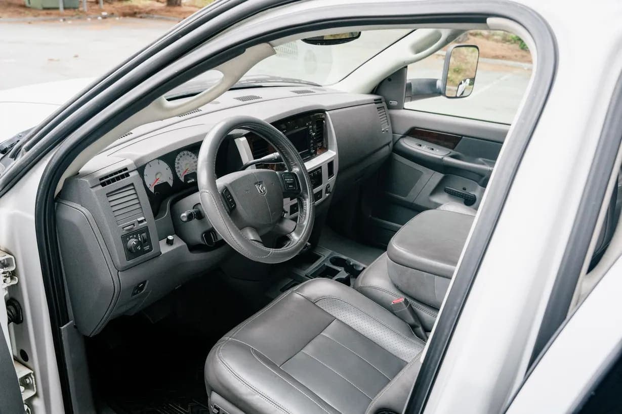 2008 Dodge Ram 2500 Laramie Mega, view